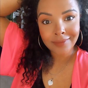 Meet your Posher, Kendra